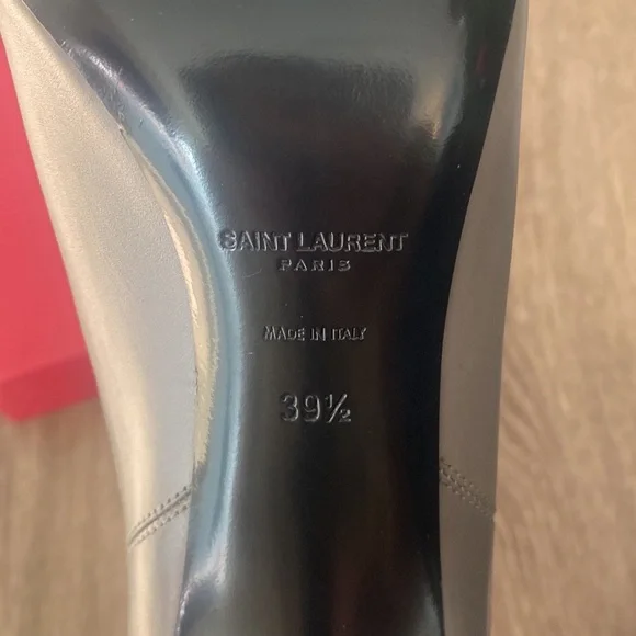 Saint Laurent Leather Ankle Boots 39.5 Authentic - Picture 7 of 10